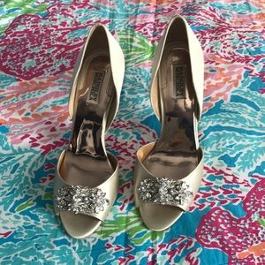 Badgley Mischa ivory diamond embellished heel 4”